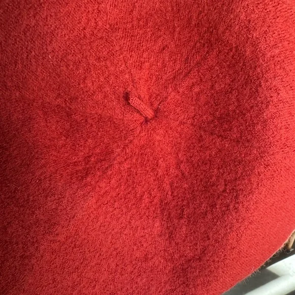 Burnt Orange Beret - Picture 4 of 4
